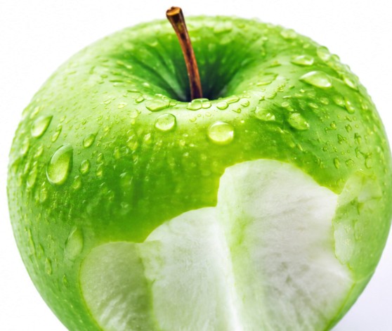 Green apple representing the purity of beryllium-free realloy alloys